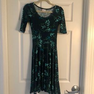 🆕 XXS LulaRoe Blue/Green Floral Nicole Dress